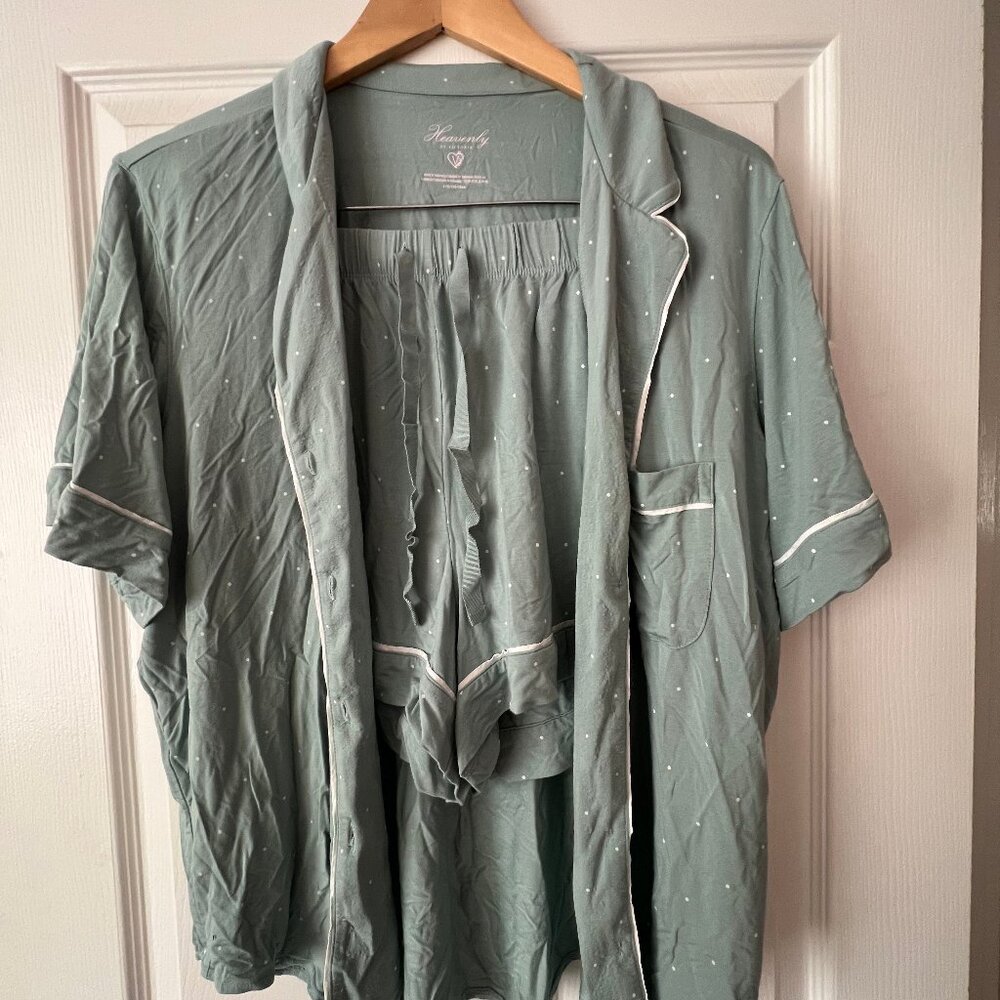 Heavenly by Victoria Sleep Set